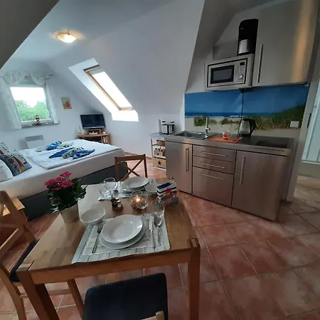 Ostsee-schwaenchen Ii * Gollwitz